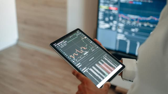 Image for article: Why Brokers Need Real-Time Exposure Monitoring