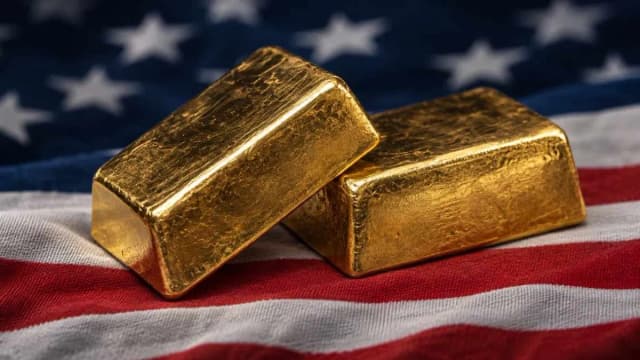 Image for article: Gold Price Action Forecast Today: Can XAUUSD Hold Weekly Support and Rally to 4,656?